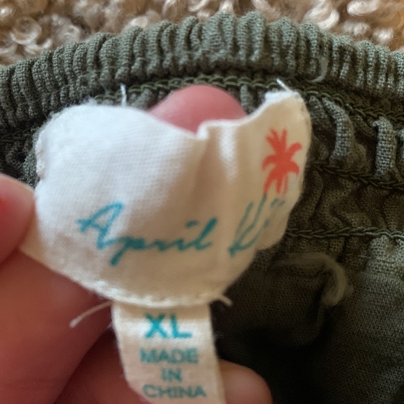 Green khaki skirt Size XL make an offer or a bundle offer - Picture 4 of 4